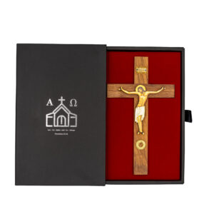 ΣΤΑΥΡΟΣ ΑΠΟ ΦΥΣΙΚΟ ΞΥΛΟ ΠΟΛΥ ΚΑΛΗΣ ΠΟΙΟΤΗΤΑΣ! ΣΤΟ ΚΑΤΩ ΜΕΡΟΣ ΤΟΥ ΕΧΕΙ ΒΙΔΩΤΗ ΥΠΟΔΟΧΗ ΜΕ ΤΖΑΜΑΚΙ.ΜΠΟΡΕΙ ΚΑΝΝΕΙΣ ΝΝΑ ΤΟ ΑΝΟΙΞΕΙ ΚΑΙ ΝΑ ΤΟΠΟΘΕΤΗΣΕΙ ΑΠΟ ΛΕΙΨΑΝΑ ΑΓΙΩΝ ΕΩΣ ΕΥΛΟΓΙΕΣ ΑΠΟ ΜΟΝΑΣΤΗΡΙΑ ΚΑΙ ΠΡΟΣΚΗΝΗΜΑΤΑ,ΟΠΩΣ ΒΑΜΒΑΚΙ ΜΕ ΜΥΡΟ η ΕΥΧΕΛΑΙΟ ΚΑΙ ΑΛΛΑ